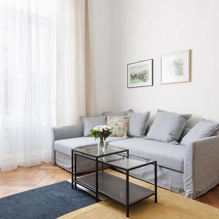 Cozy In The Heart Of Zagreb - H Apartman Kültér fotó
